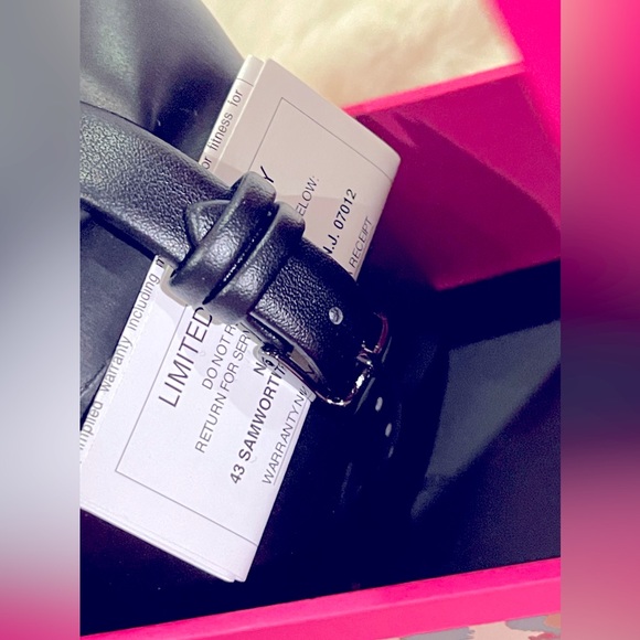 Betsey Johnson Black Animal Print watch with box - Picture 4 of 4